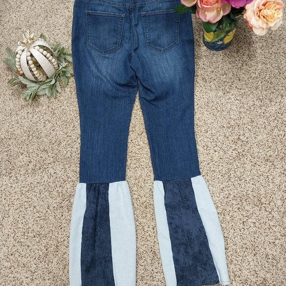 3776 Size 6p Upcycled New Directions Skinny Ruffel Leg Jeans. - Picture 4 of 6
